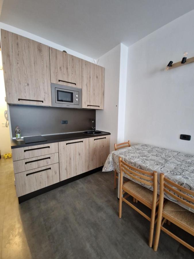 Appartamento Il Balcone Fiorito Santa Caterina Valfurva Esterno foto