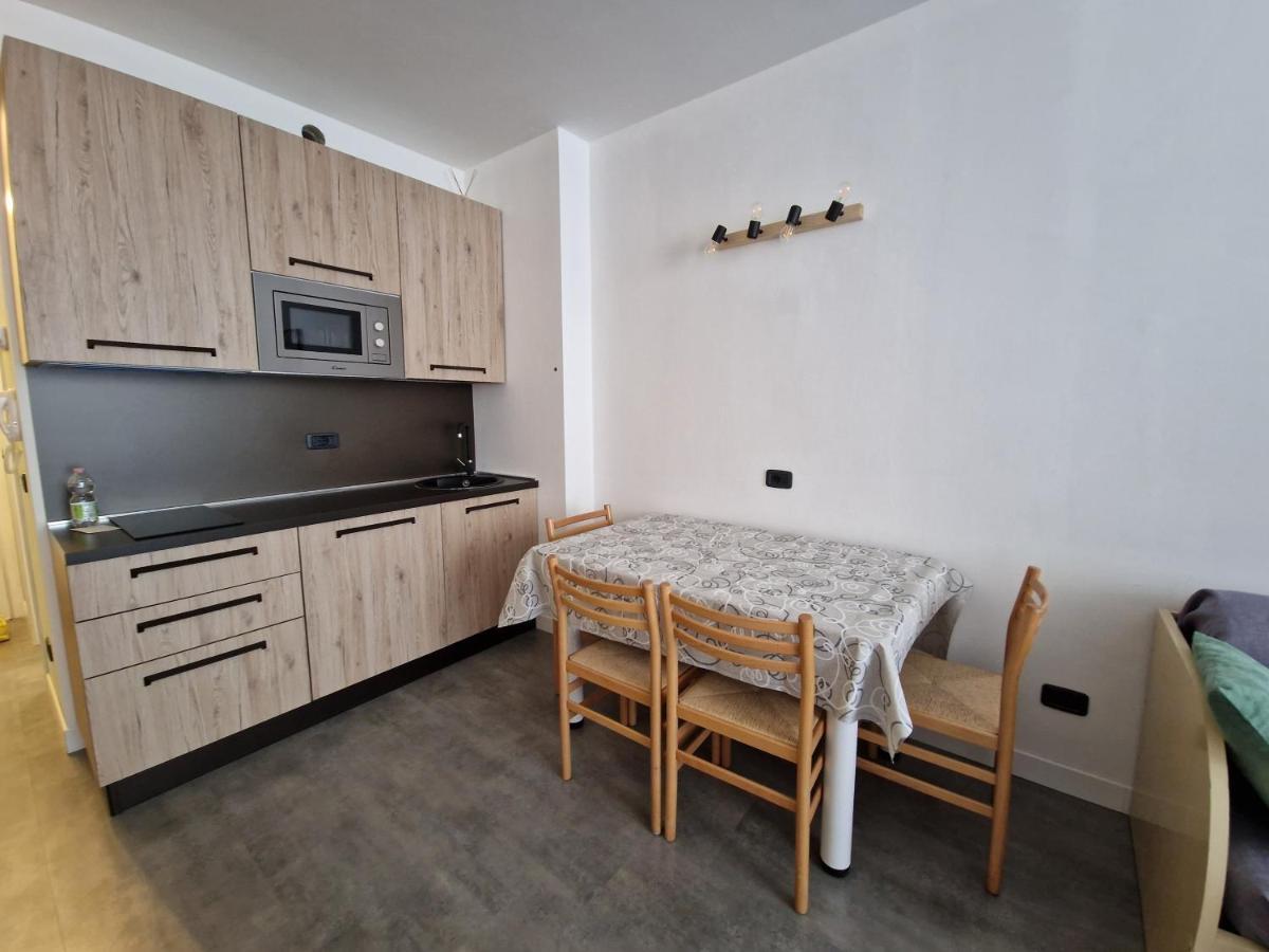 Appartamento Il Balcone Fiorito Santa Caterina Valfurva Esterno foto